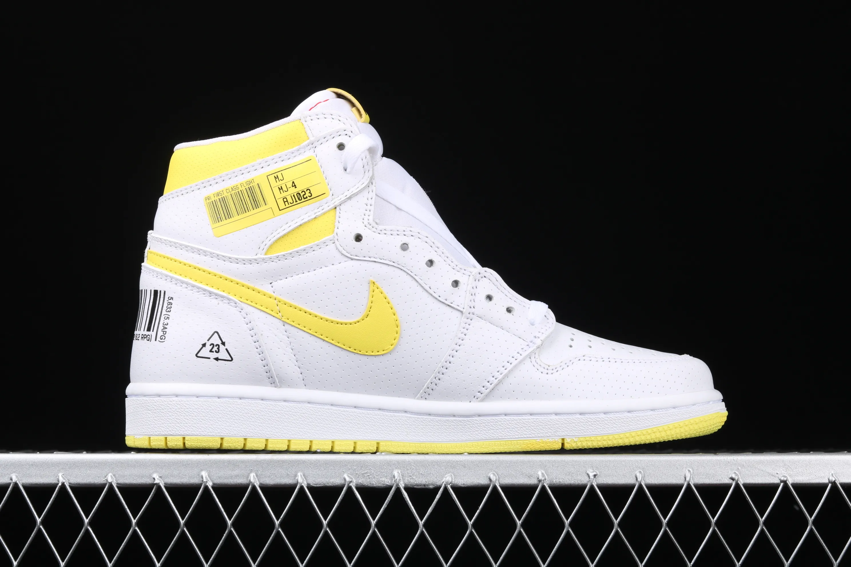 All categories Air Jordan Jordan series basketball shoes Air Jordan 1 High Air Jordan 1 High OG "First Class Flight" Style AJ1 Joe 1 first class flight white and yellow Flight QR code basketball shoes 555088-170